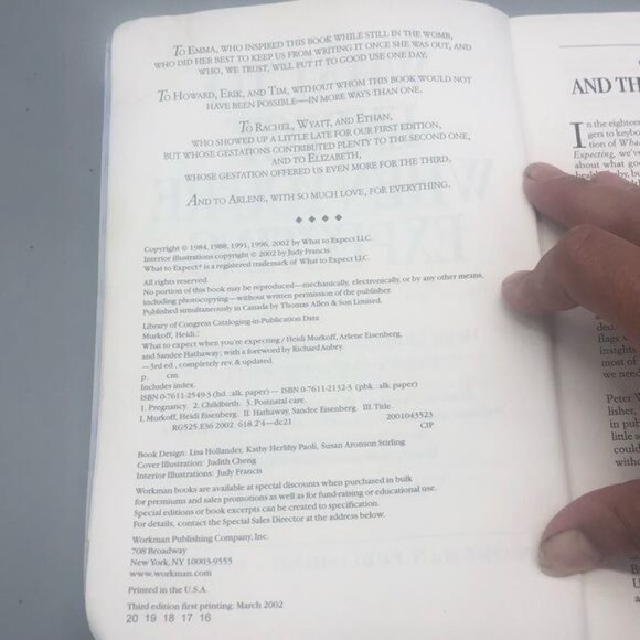 what to expect when you're expecting paperback book  2002 English READ - Picture 6 of 10